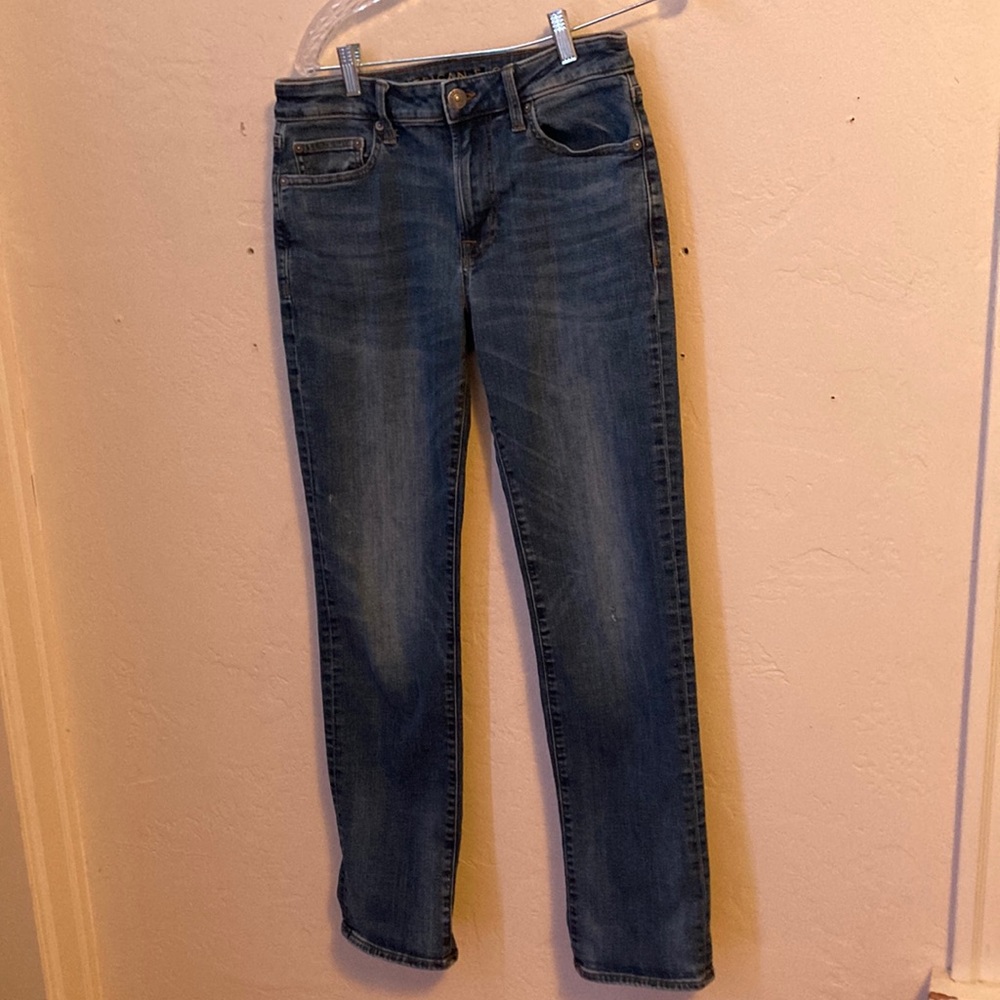 American Eagle Medium Wash Jeans